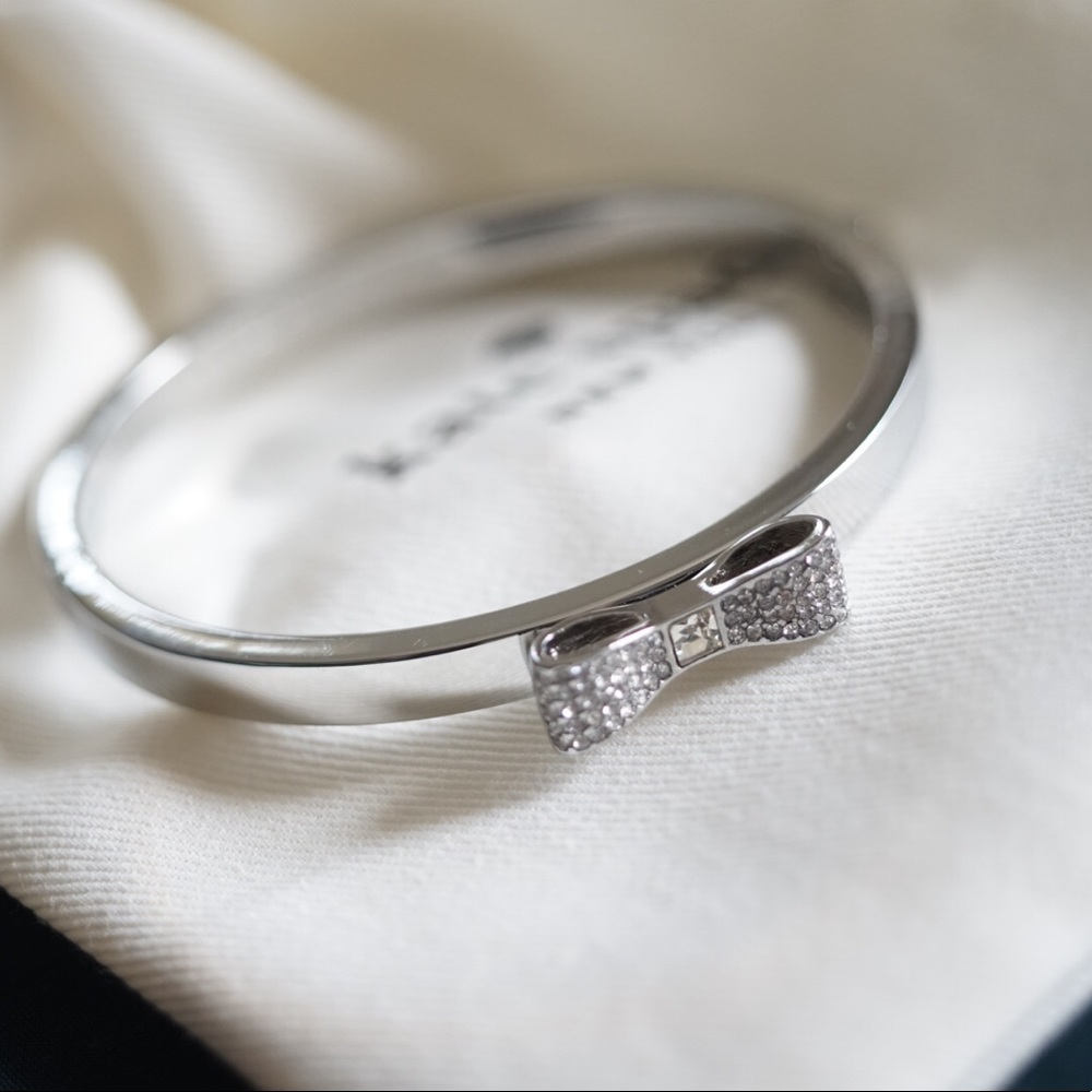 💕KateSpade💕 open hinge bow bangle